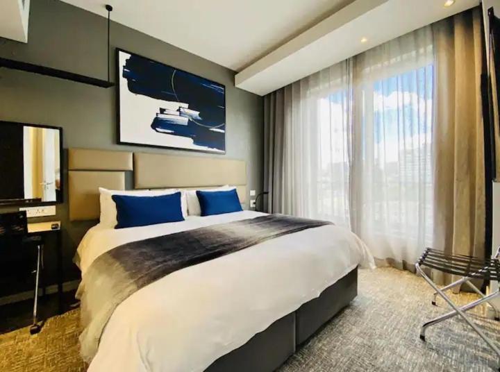 Hotel Apartment In Sandton Private Unit Johannesburg Exterior foto
